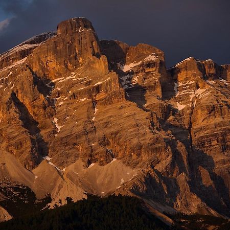 Ciasa Montanara Hotell La Villa  Eksteriør bilde