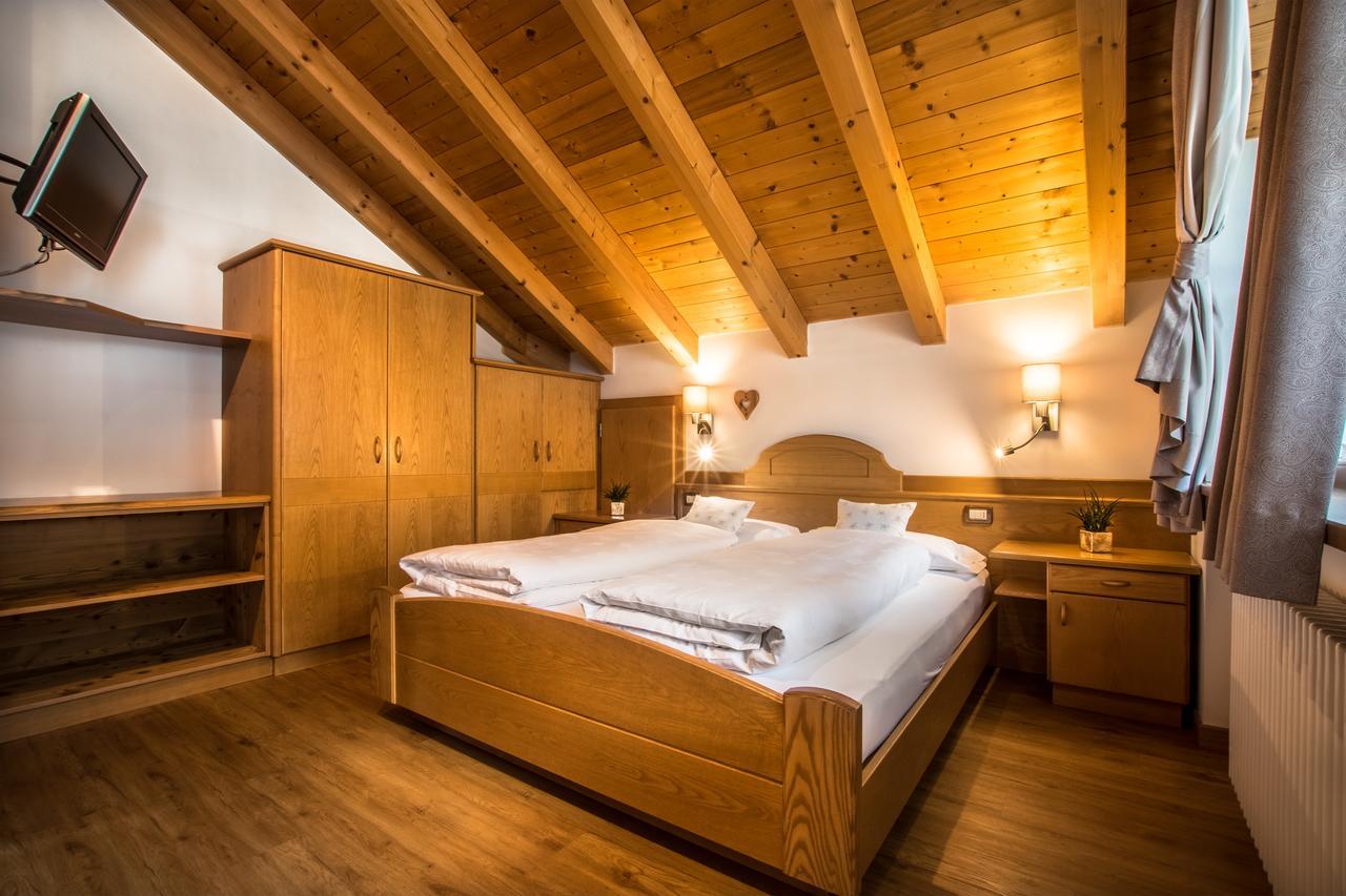 Ciasa Montanara Hotell La Villa  Eksteriør bilde
