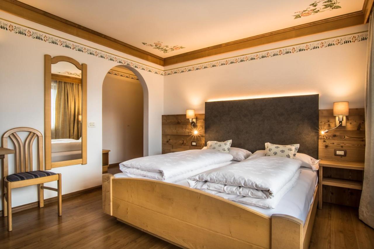 Ciasa Montanara Hotell La Villa  Eksteriør bilde